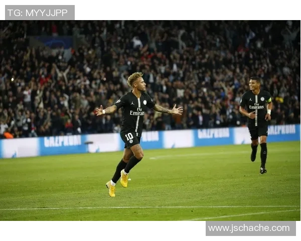 足球明星抱胸姿态展现自信魅力的精彩瞬间合集 足球明星抱胸姿态展现自信魅力的精彩瞬间合集